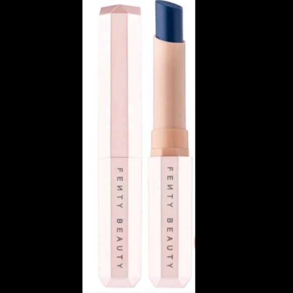 Fenty Beauty Matte Lipstick- CLAPBACK - Picture 1 of 1